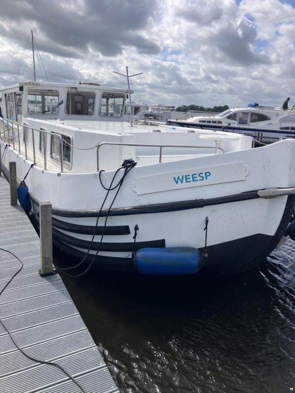 Locaboat 1260R