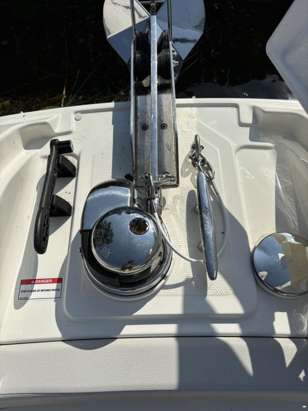 Sea Ray 270 SDX Sundeck