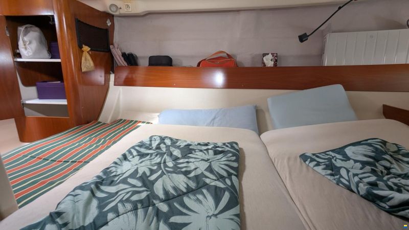 Beneteau Oceanis 321