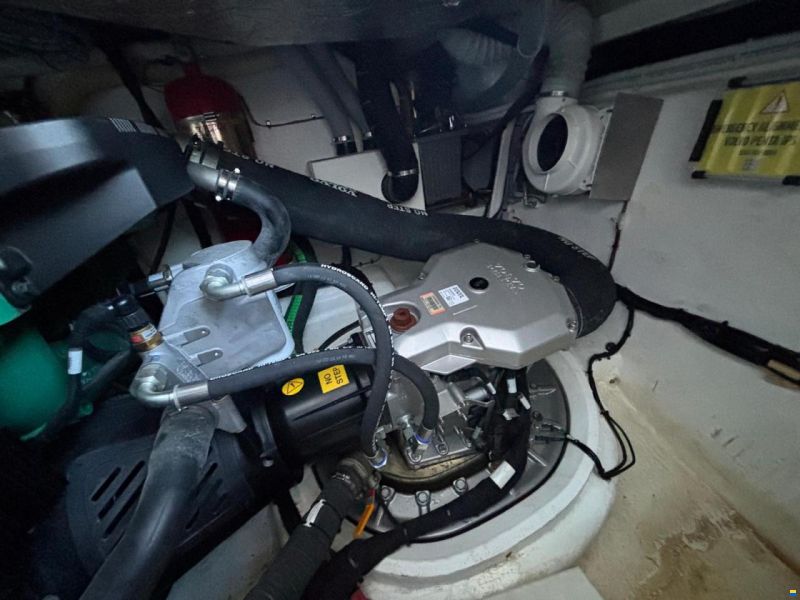Galeon 485 HTS