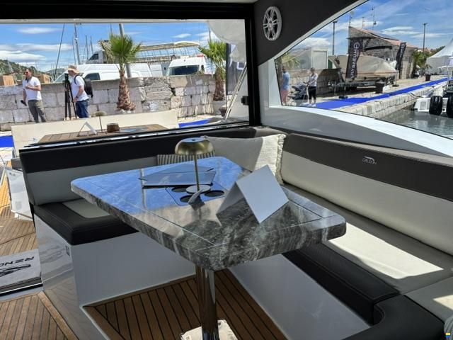 Galeon 485 HTS