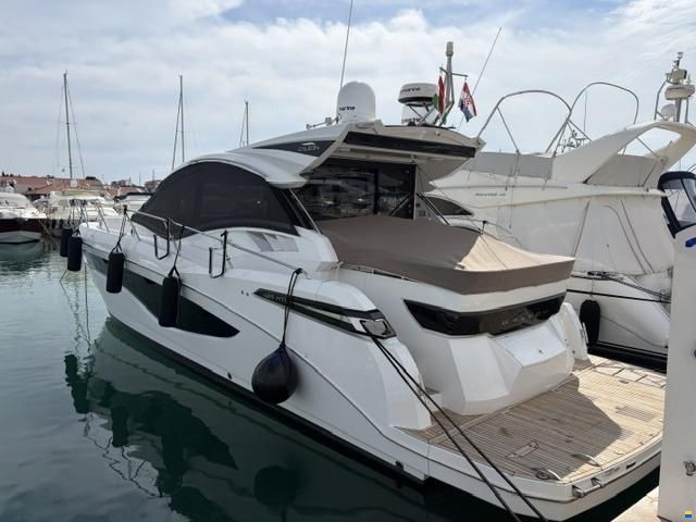 Galeon 485 HTS