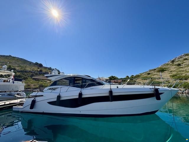 Galeon 485 HTS