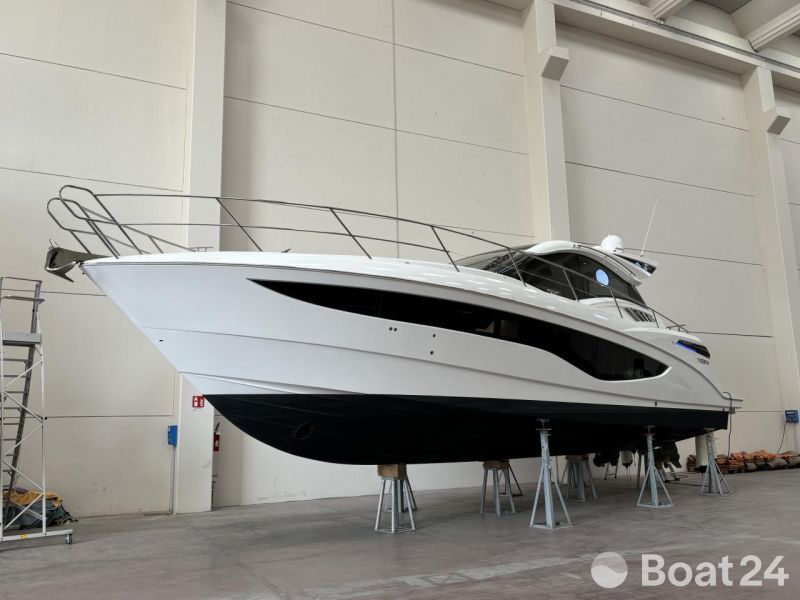 Galeon 485 HTS