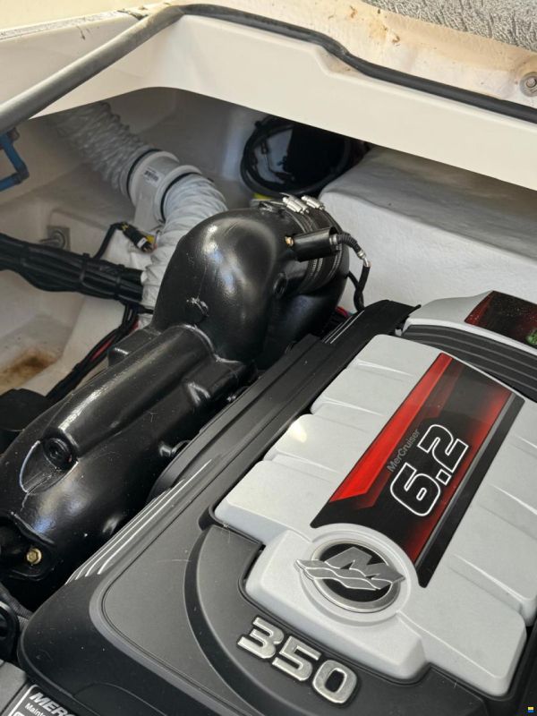 Sea Ray 320 Sundancer