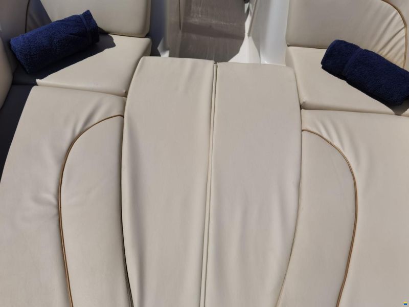 Sea Ray Sundeck 240