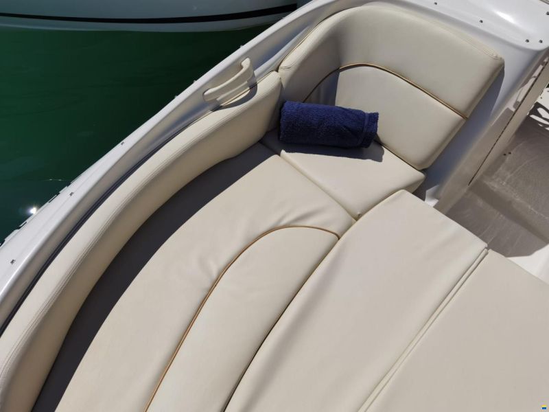Sea Ray Sundeck 240