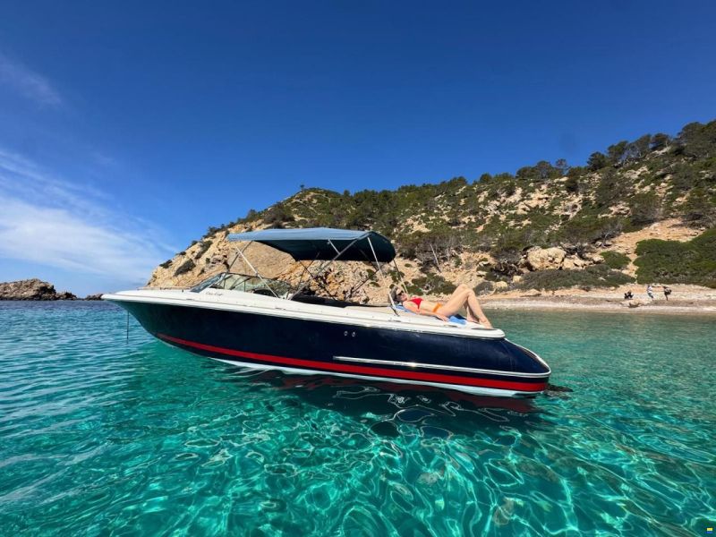 Chris Craft Corsair 28