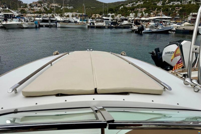 Chris Craft Corsair 28