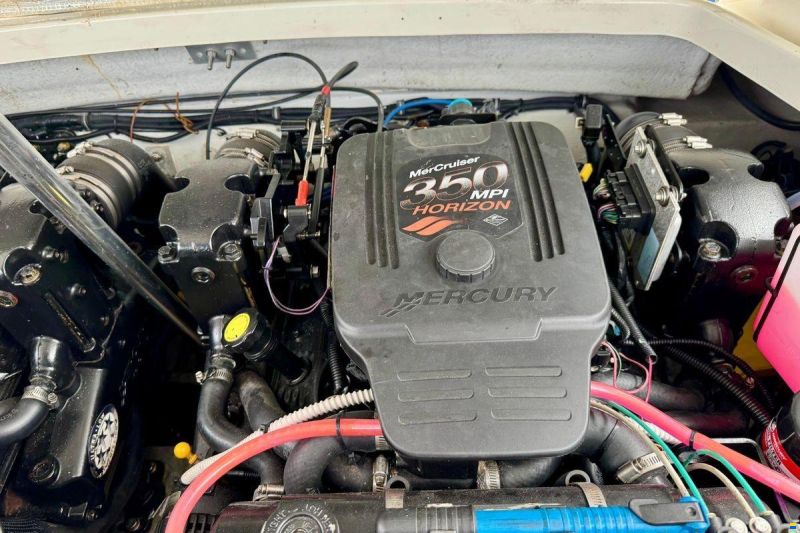 Chris Craft Corsair 28