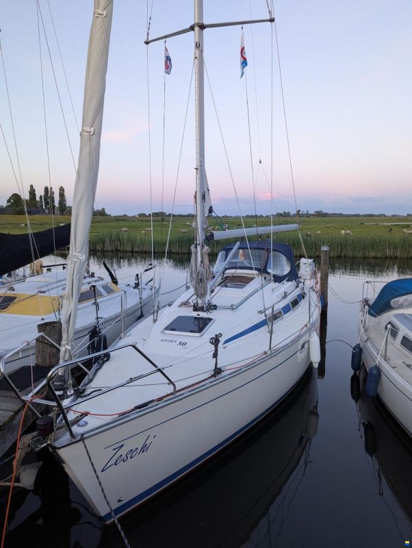 Bavaria 30 plus