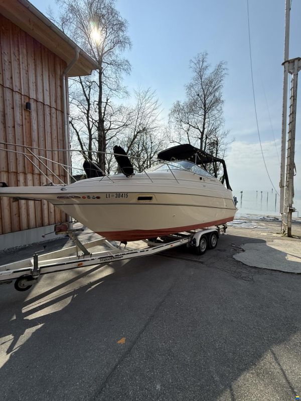 Maxum 2400 SCR