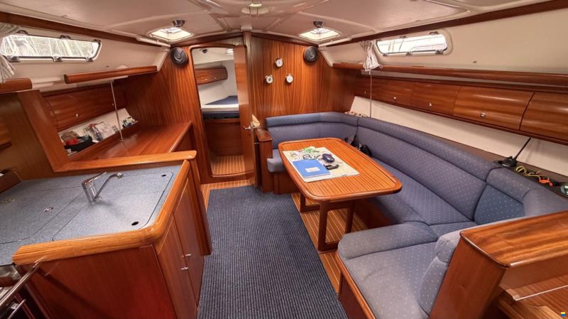 Bavaria 38