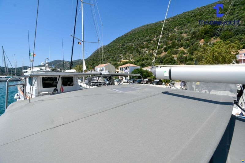 Beneteau Oceanis 37