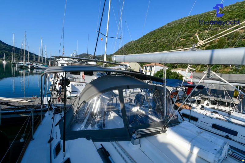 Beneteau Oceanis 37