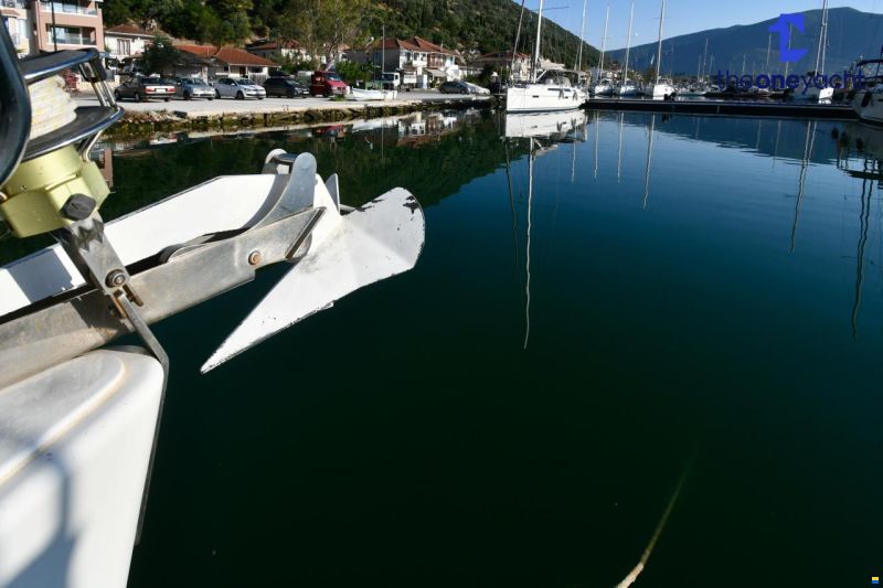 Beneteau Oceanis 37
