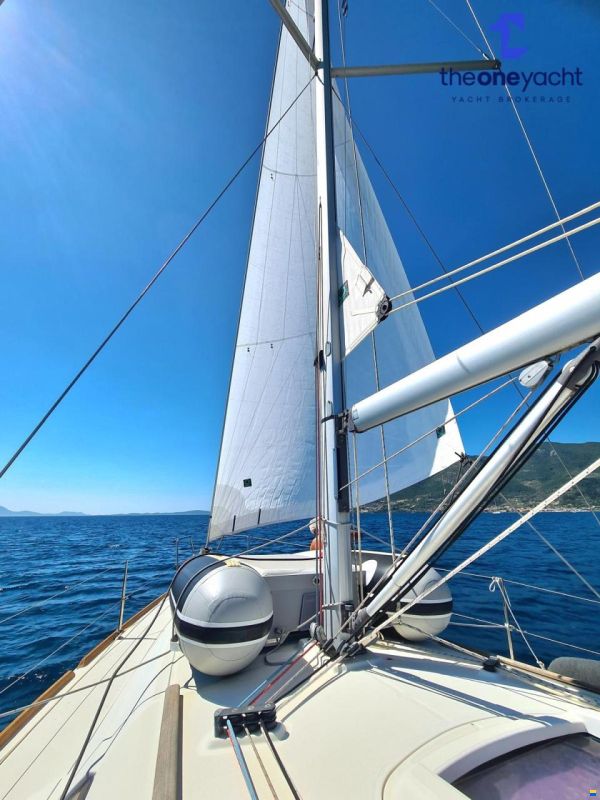 Beneteau Oceanis 37