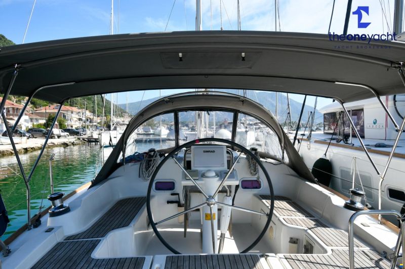 Beneteau Oceanis 37