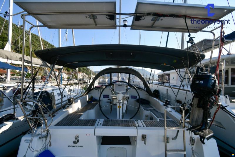 Beneteau Oceanis 37