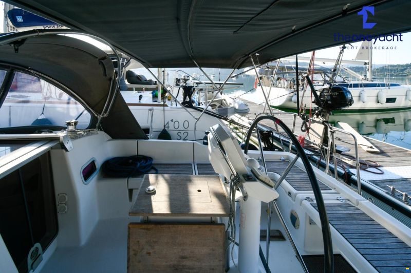 Beneteau Oceanis 37