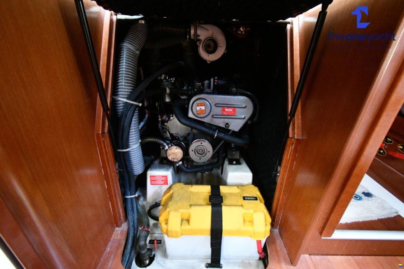 Beneteau Oceanis 37