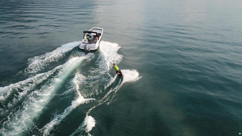 Glastron GTD 220
