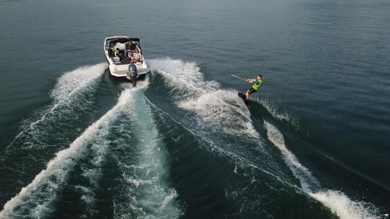 Glastron GTD 220