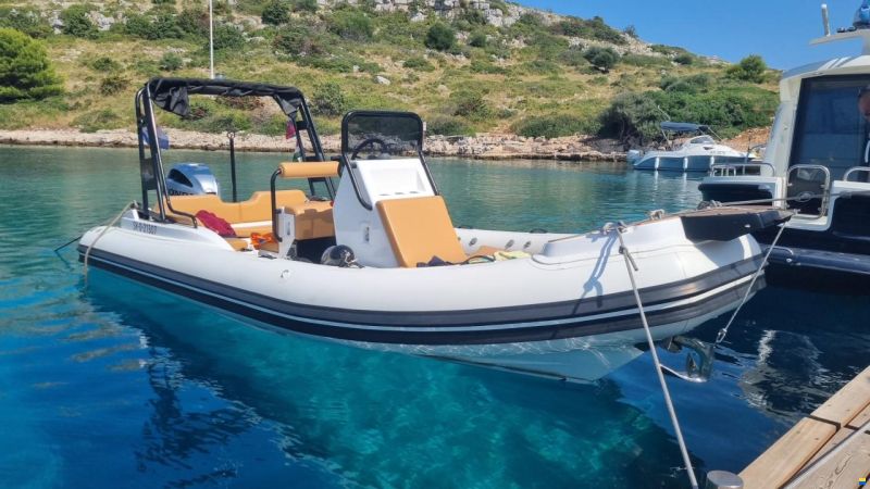 SEA FLASH Luxury 660 hypalon
