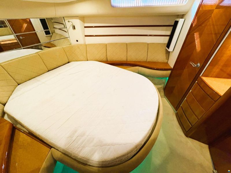 Azimut 46 fly