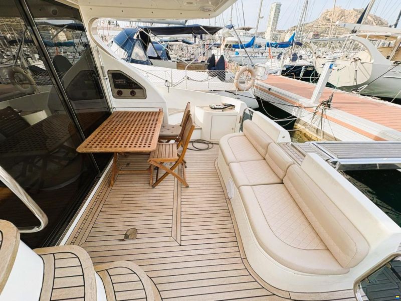 Azimut 46 fly