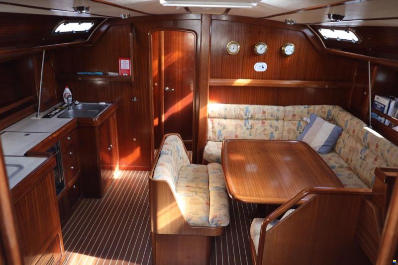 Bavaria 47