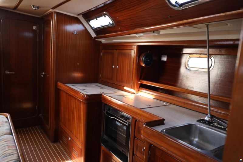 Bavaria 47