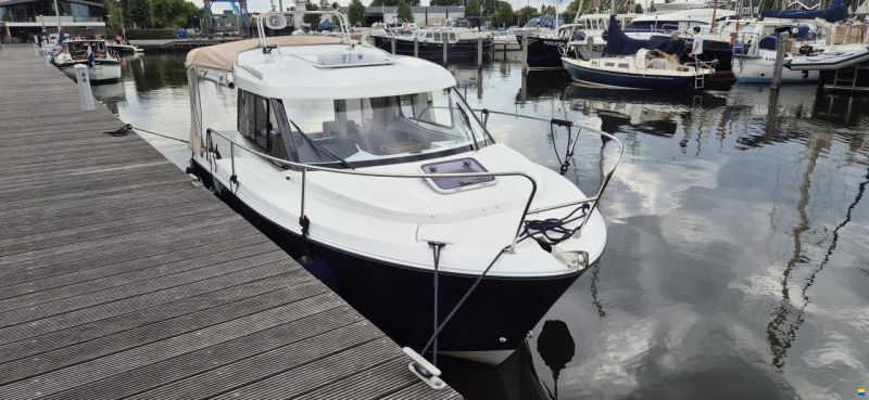 Jeanneau Merry Fisher 695