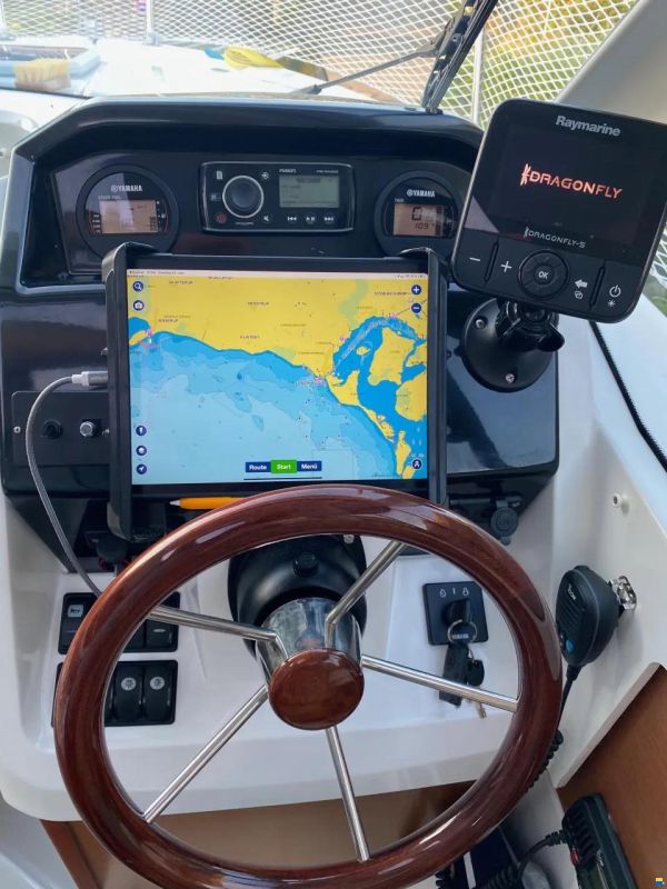 Jeanneau Merry Fisher 695