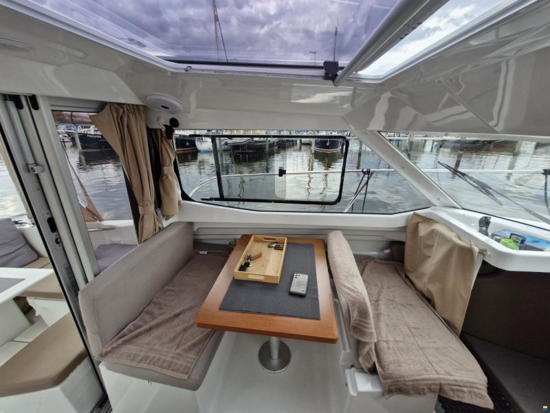 Jeanneau Merry Fisher 695