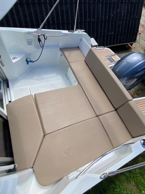 Jeanneau Merry Fisher 695
