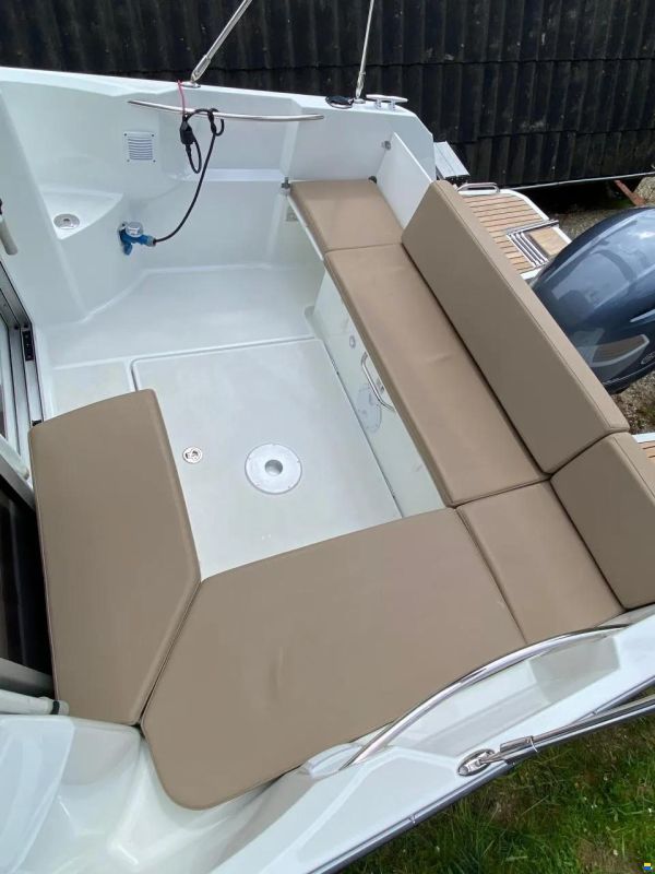 Jeanneau Merry Fisher 695