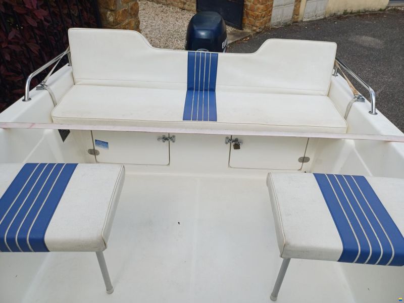 B2 Marine Cap Ferret