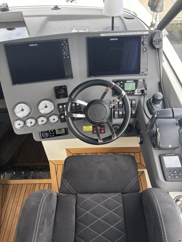 Marex 360 Cabriolet Cruiser
