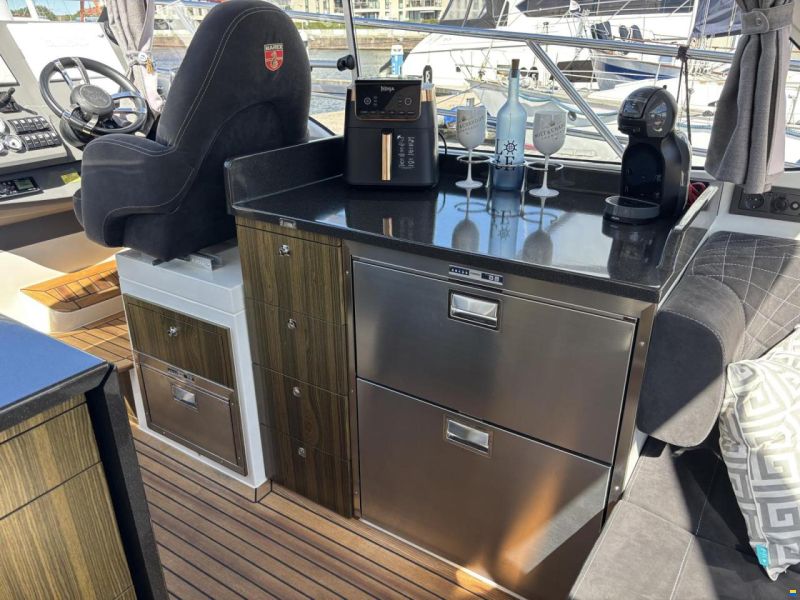 Marex 360 Cabriolet Cruiser