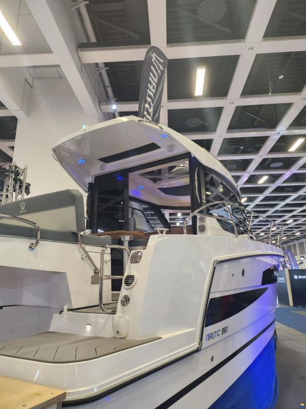 Nautic Yachts 880