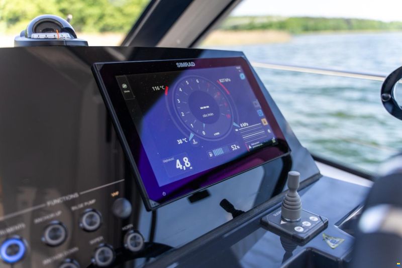 Nautic Yachts 880