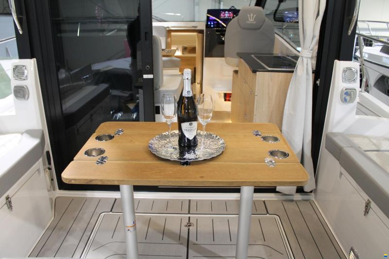 Nautic Yachts 880