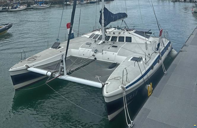 TRT 1200 CR catamaran