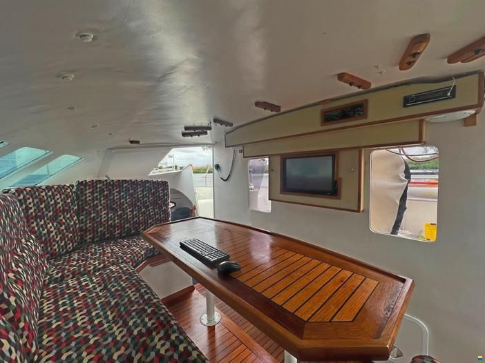 TRT 1200 CR catamaran