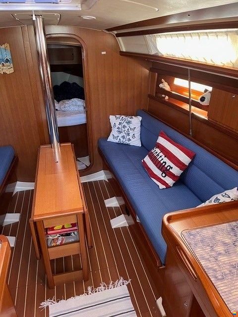 Dufour 325