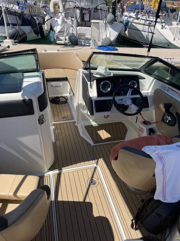 Sea Ray Spx230