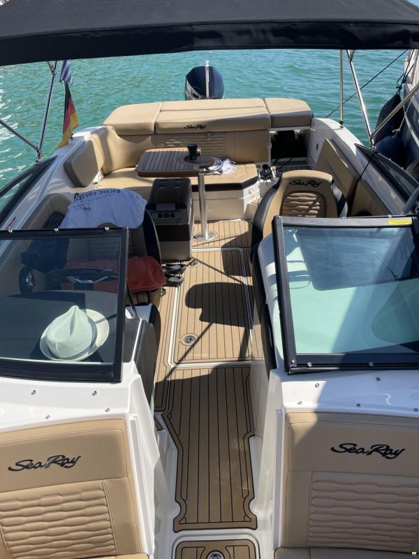 Sea Ray Spx230