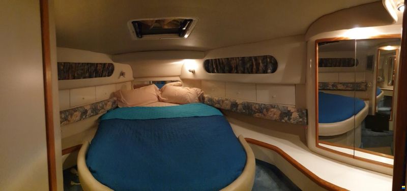 Sea Ray 450 Sundancer