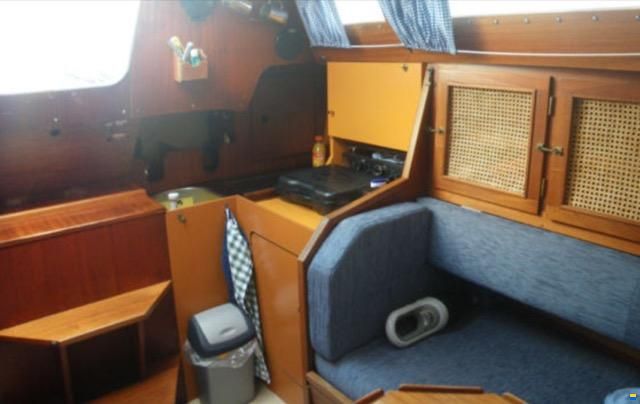 Jeanneau Aquila 28